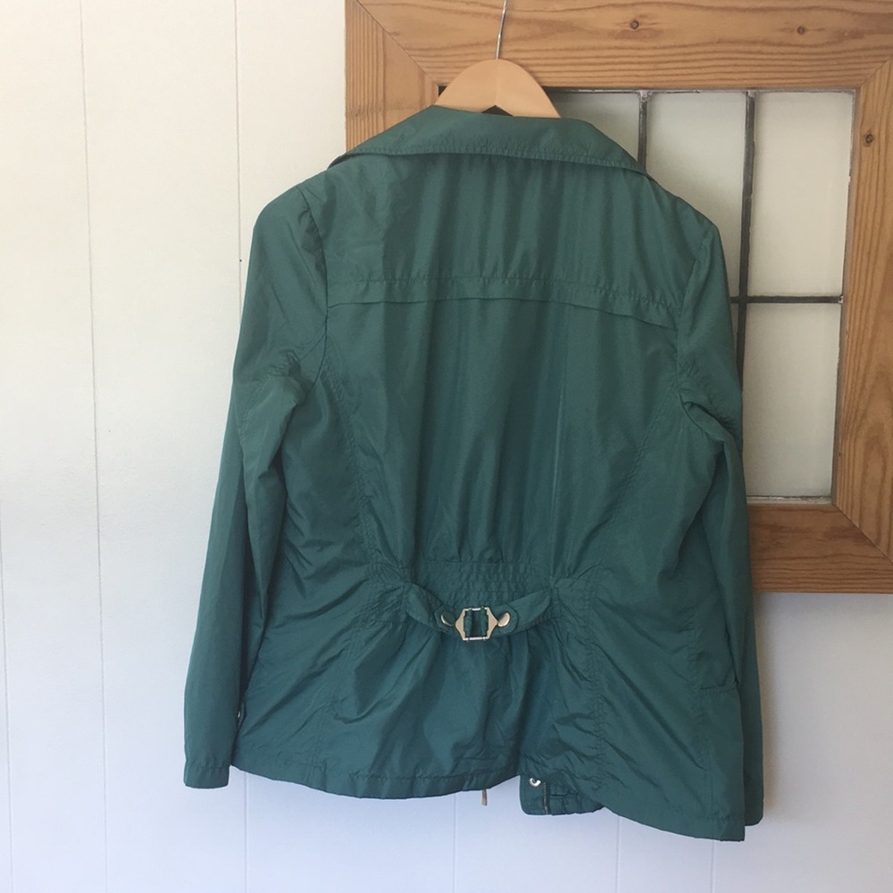 The Perfect Spring/Summer Jacket - Picture 4 of 5